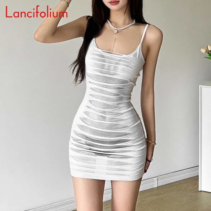 Été Sexy blanc Indie graphique Camisole robes Y2k dos nu moulante déchiré fête rue crayon Mini t-shirt robe femmes 2025