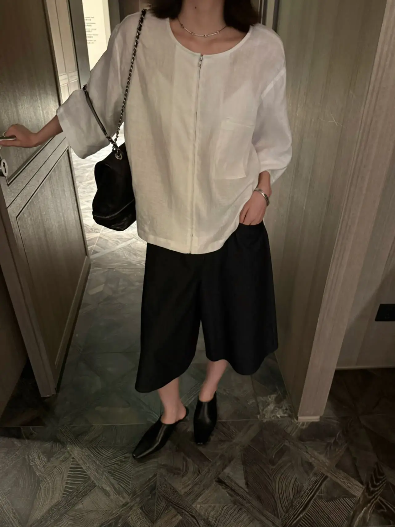 

Женский льняной кардиган Lilian: повседневный, минималистичный, модный, дышащий, комфортный, с длинным рукавом, круглым вырезом, на молнии, однотонный