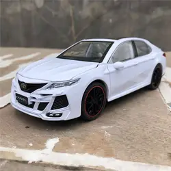 1:24 Camry Alloy Car Model Diecast & Toy Vehicles Metal Toy Car Model Simulation Sound Light Collection Children Toy Gift