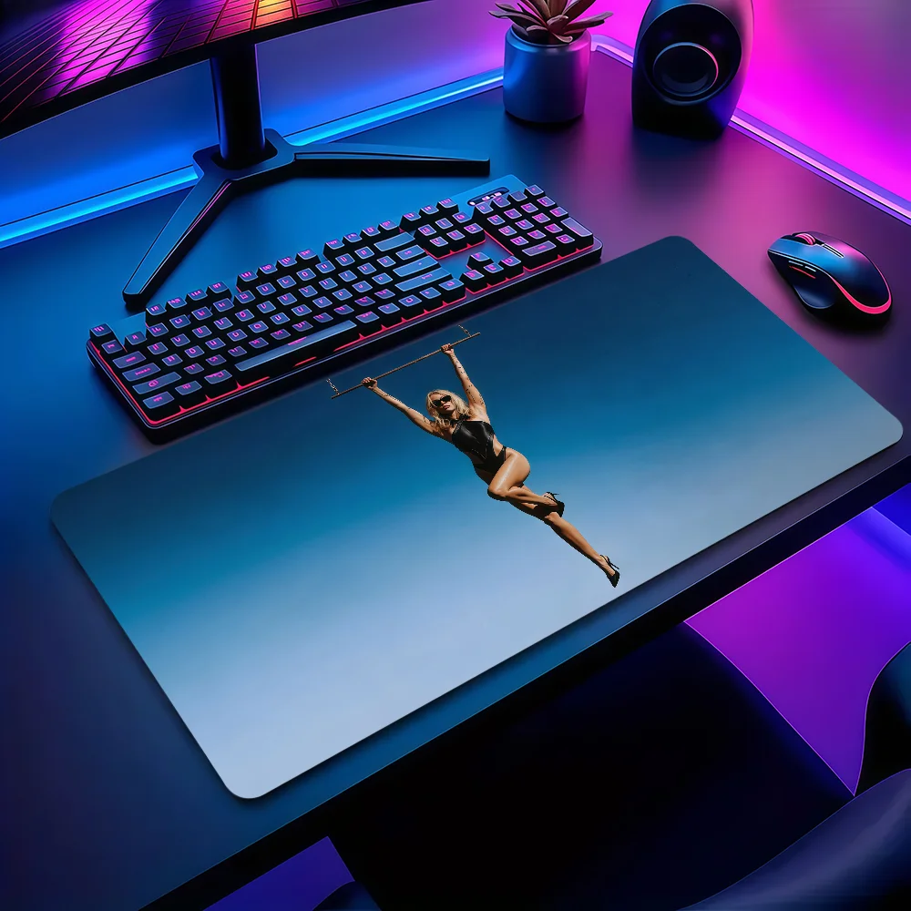 Singer Miley Cyrus Mouse Pad Large Non-slip Lockedge Desktop Computer Desk Mat Keyboard Writing MousePad Office Gamer Student