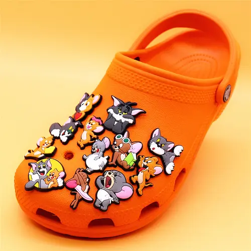 Imagen 2 del producto Hebilla de zapato de PVC con animales divertidos, accesorios de dibujos animados de Tom y Jerry, dijes superiores de zapatos, decoraciones de Pin de zueco, regalos de Navidad para fiesta, 1 Uds.