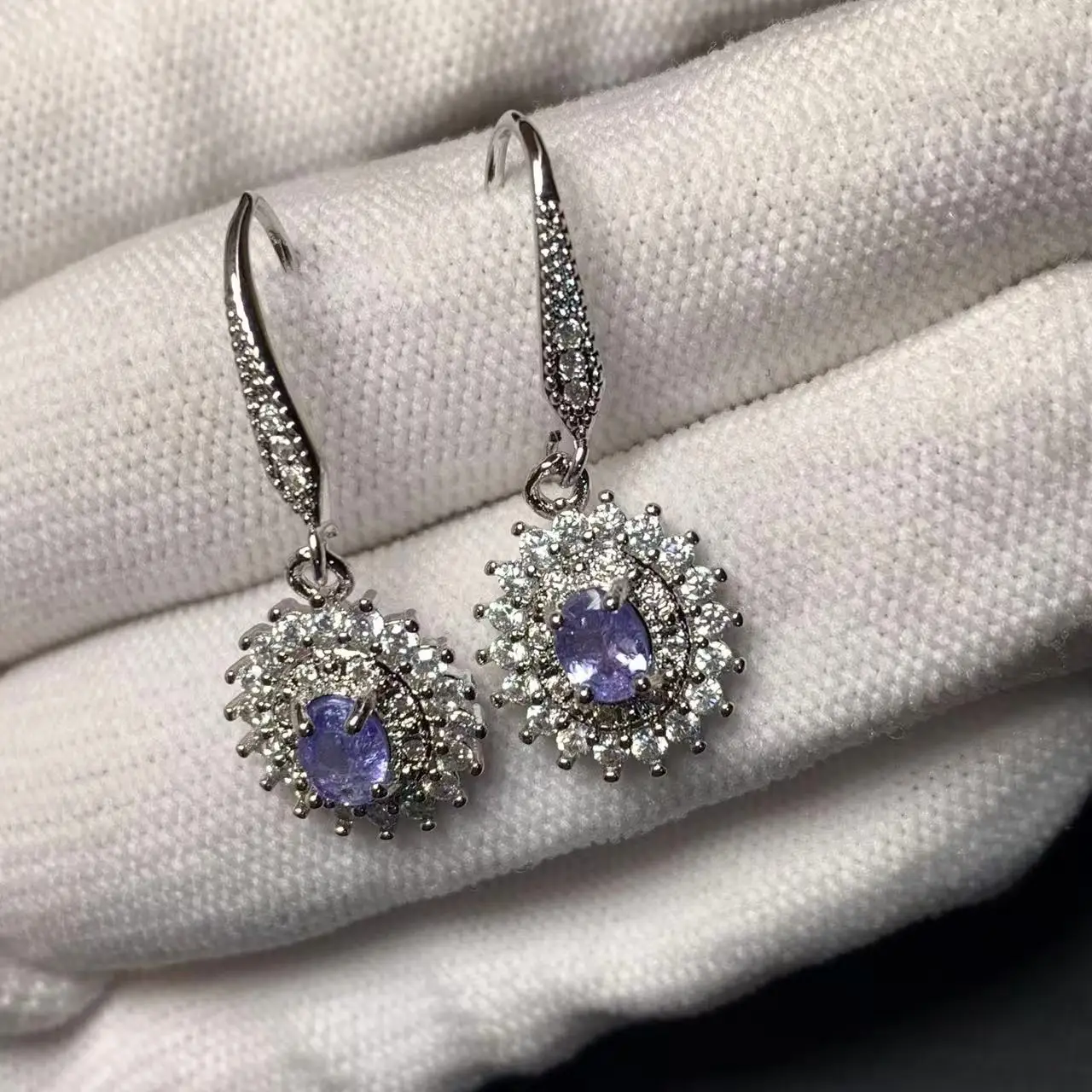 

Flower Natural Tanzanite Stud Earrings For Women Stainless Steel Vintage Femme Gift Prevent Allergy Fine Jewelry