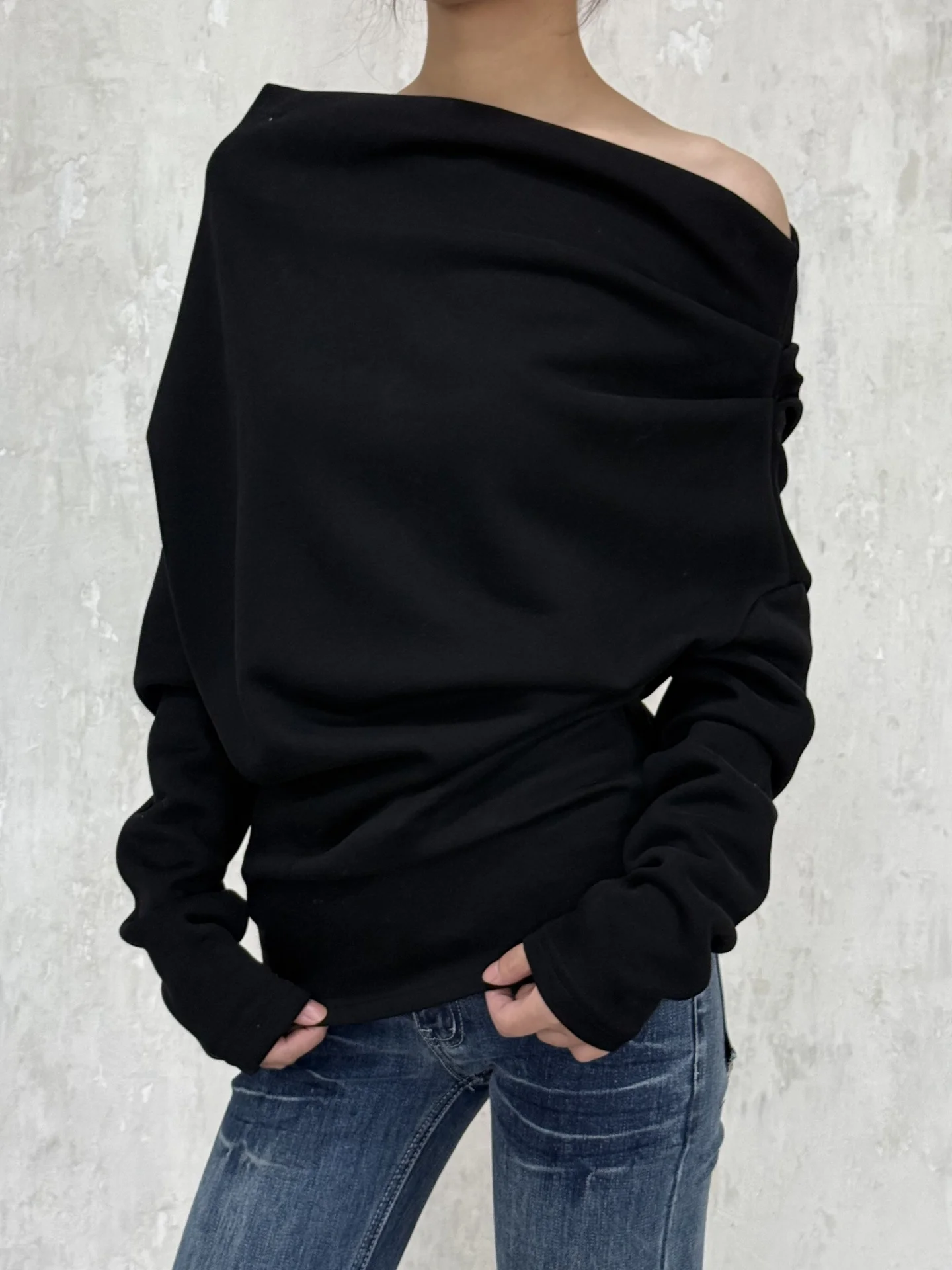 

Свободная длинная женская футболка на одно плечо с колючками Sve, винтажная повседневная футболкаTang, весенне-осенний дизайн, эффект похудения