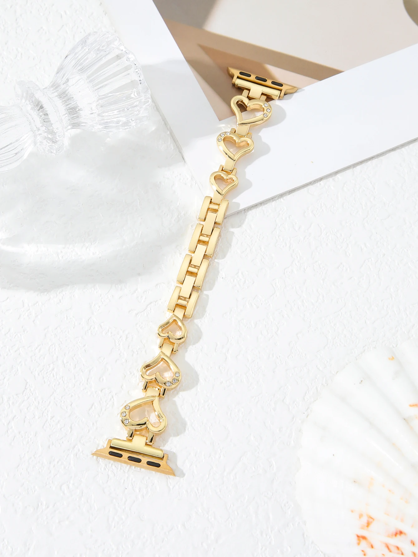 Heart-shaped diamond stainless steel metal bracelet compatible with Apple Watch bands Women's to replace iWatch bands