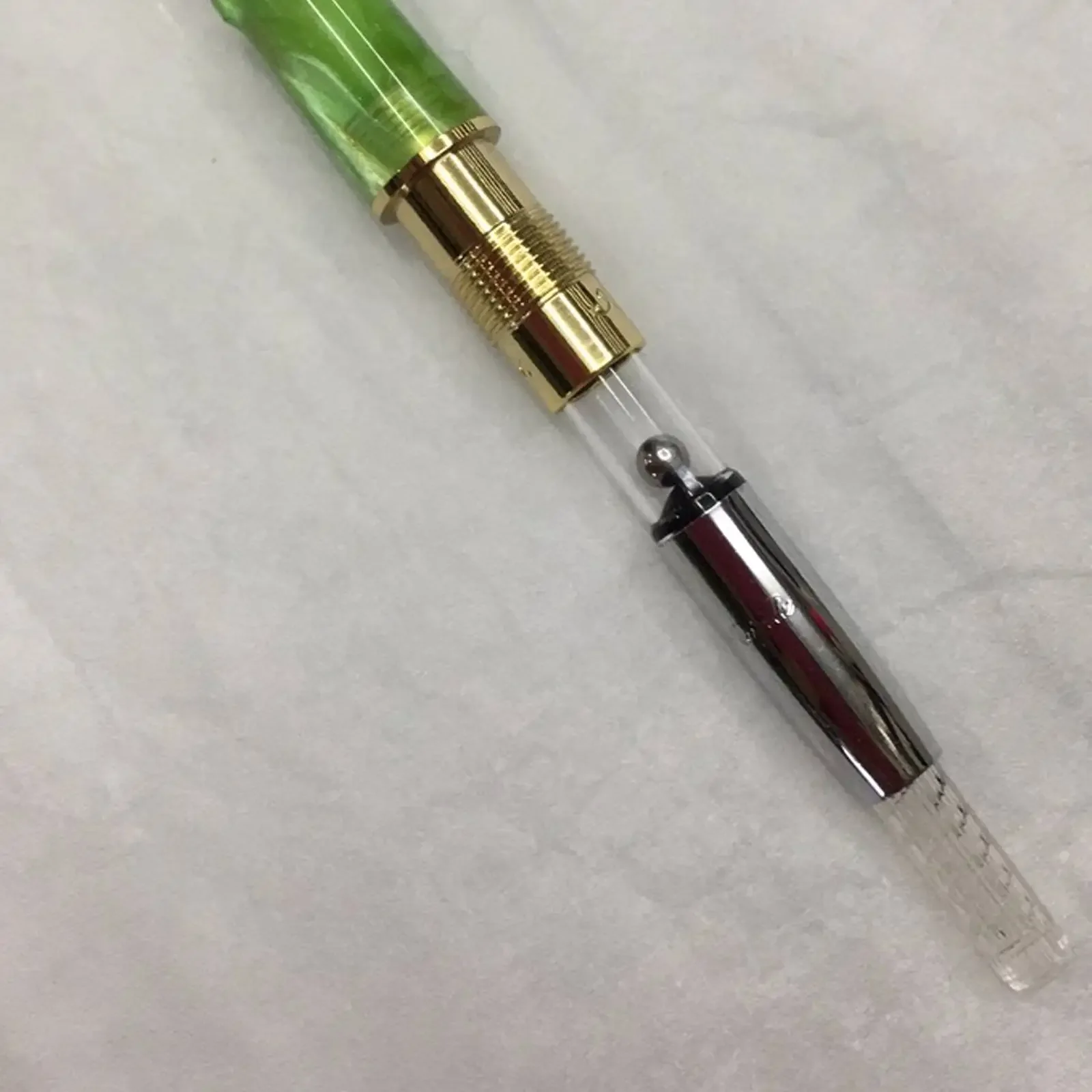 Kaigelu-pluma estilográfica de celuloide acrílica 316A, bolígrafos de tinta de escritura de hermosos colores verdes con punta de iridio EF/F/M, bolígrafos de regalo clásicos