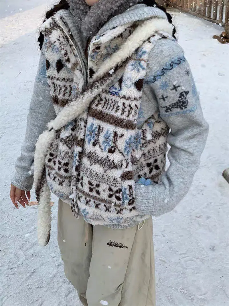 

Women's Winter Retro Stand Collar Sherpa Fleece Vest - Loose Zip-Up Outerwear with Geometric Jacquard Oversized Layering Top