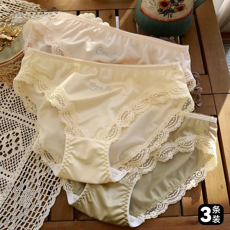 Sweet Milk Silk Shorts Low-rise Underwear Women Diamond Pants Lace Edge Girl Briefs Cotton Crotch Lift Hip Breathable Panties