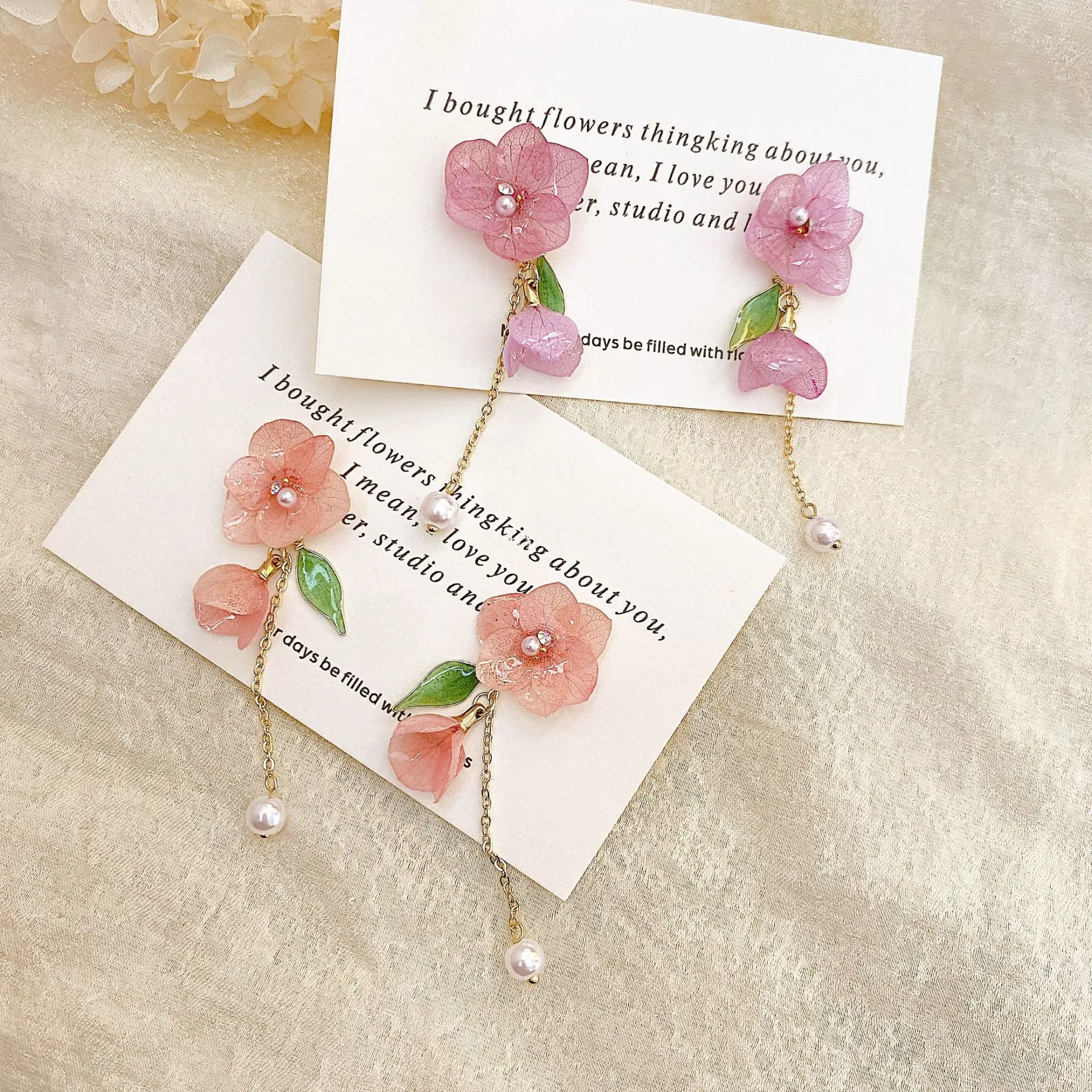 

Handmaking Natural Hydrangea Earrings Elegant Floral Long Tassel Earrings Unique Design Pressed Flower Plant Earring Wholesale
