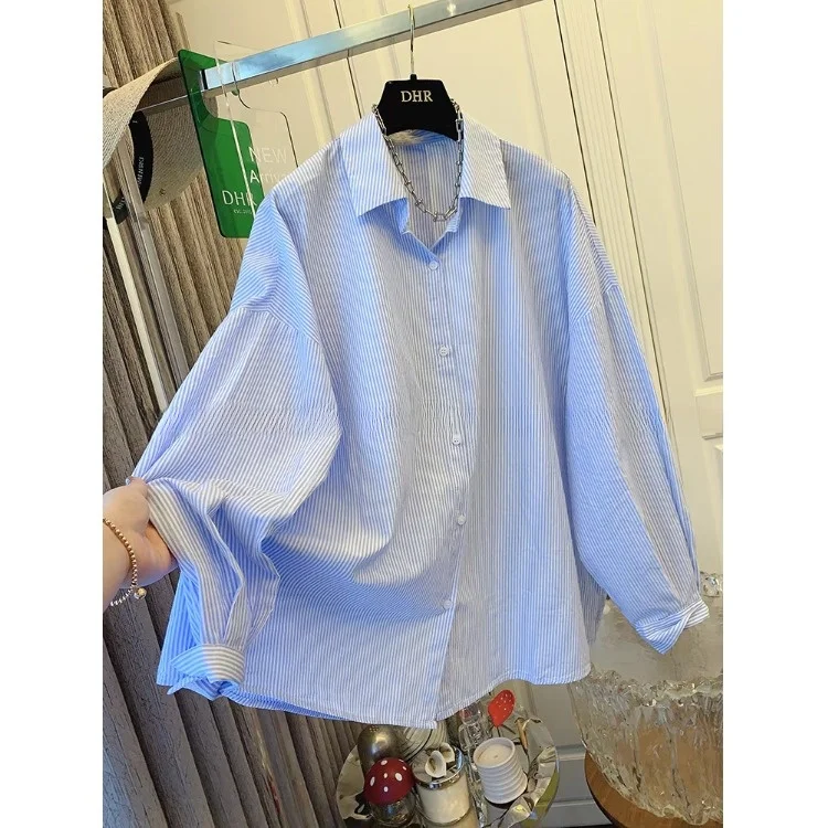 เสื้อคลุมคาร์ดิแกนทรงหลวมลายทางสีน้ำเงินสไตล์เกาหลีสำหรับผู้หญิง รุ่นสลิมมิ่ง คอลเลคชั่นฤดูใบไม้ร่วง 2025 ดีไซน์ Ele