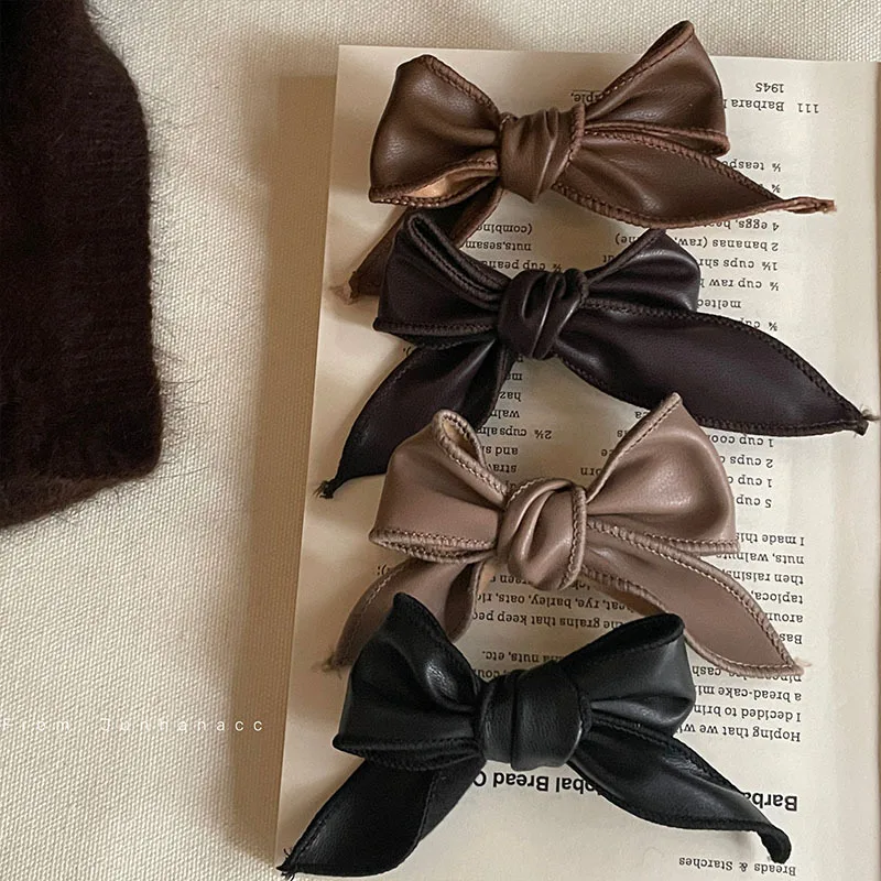 Maillard PU leather bow hair clip with retro style duck beak clip girl\'s side clip half clip new style Headwear Hair accessories