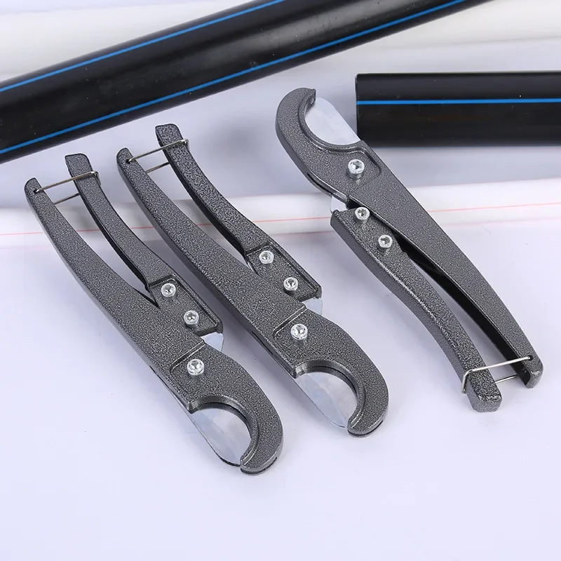 yes32mm PVC Pipe Cutter, Heavy Duty Plastic Tube Cutting Scissors, Ergonomic Grip, Sharp Blade for Effortless Cutting of PVC/PPR