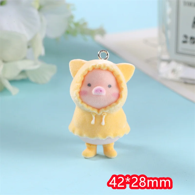 Free shipping 30pcs/lot cartoon animals pig shape resin dolls beads charms diy jewelry garment/key chain pendant accessory