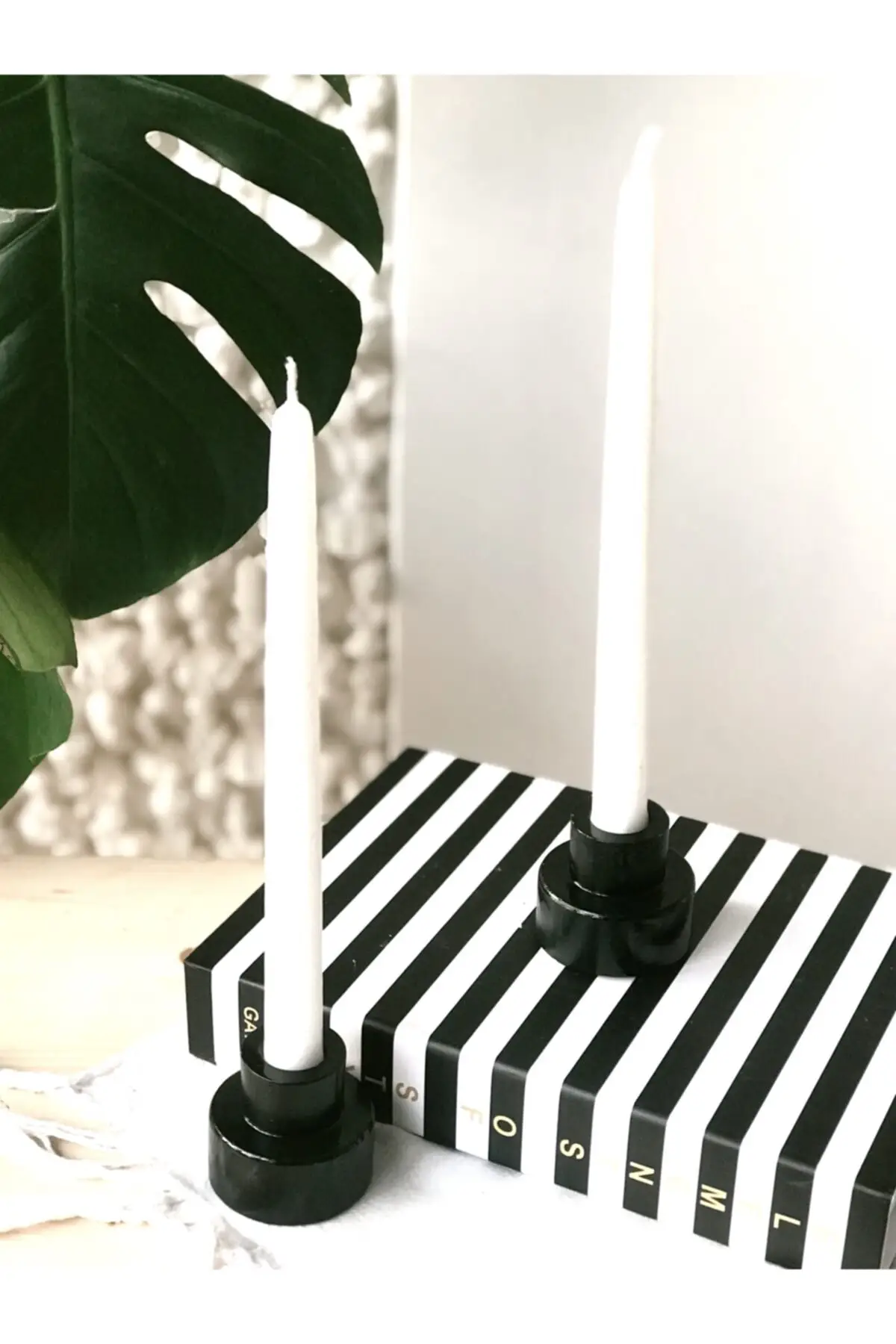 Nordic Candlestick Concrete Candle Holder Black Glossy Set of 2 Souvenirs Home Office Design Yoga Relaxation Romantic Dear