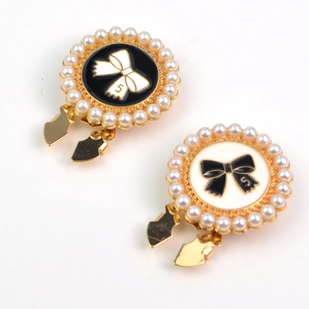 2PCS Chic Round Button Cuffliks Covers Fashion Small Fragrance Style Shirt Sleeve Collar Decorative Elegant Accessory