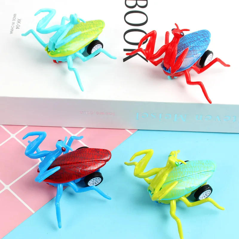 Creative Cartoon Animal Praying Mantis Back To The Car Inertia Toys Children Small Car Q Version Of Fun Twister Kid's Toys Gift