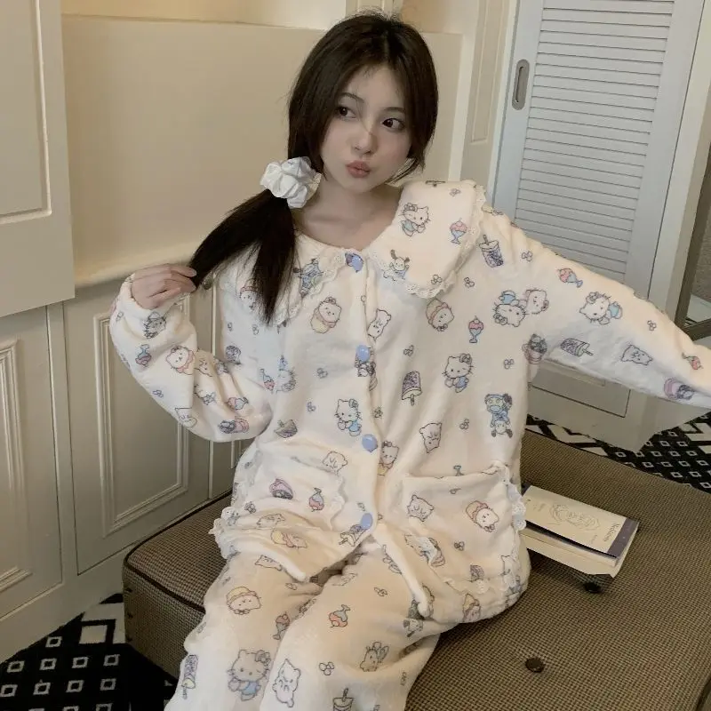 Женский зимний пижамный комплект Hello Kitty 2025 из кораллового флиса, уютная плюшевая одежда для сна и домашняя одежда для дома, милый кавайный наряд