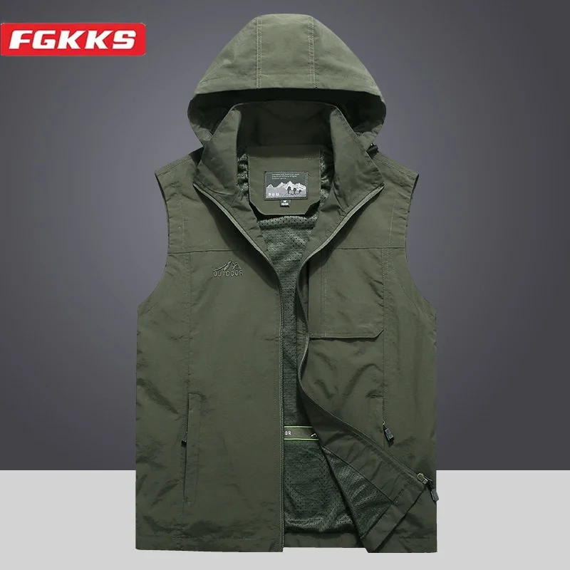 

FGKKS 2024 Outdoor Casual Vest For Men Solid Color Hooded Big Pocket Coat High Quality Design Selling Casual Vest For Men