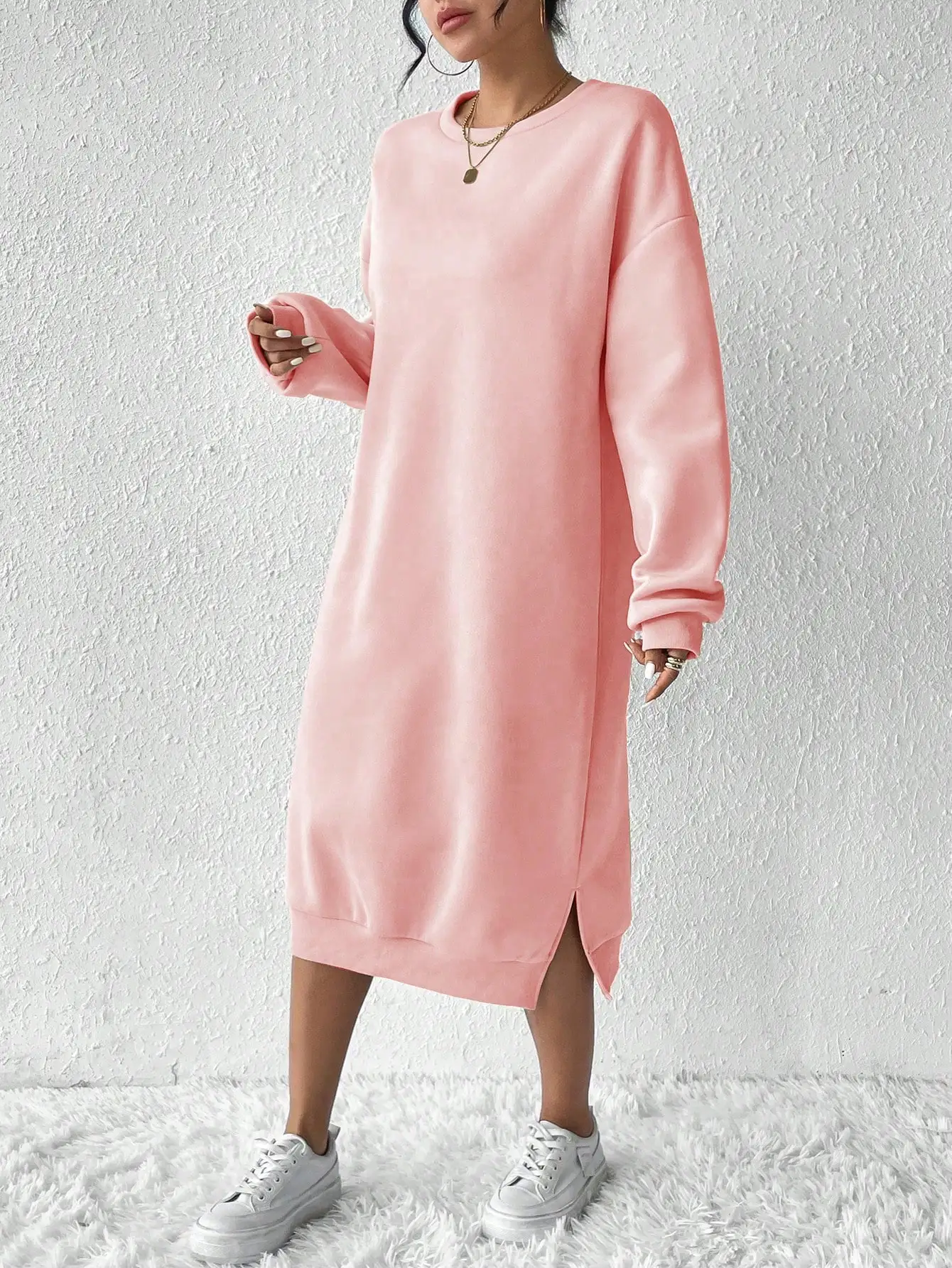 เดรสเสื้อสเวตเชิ้ตแขนยาวสีชมพูพิมพ์ลาย 'ไม่เป็นไรที่ไม่สมบูรณ์แบบ' ผ่าข้าง ทรงหลวมสำหรับใส่ลำลองในฤดูใบไม้ผลิฤดูใบไม้ร่วง