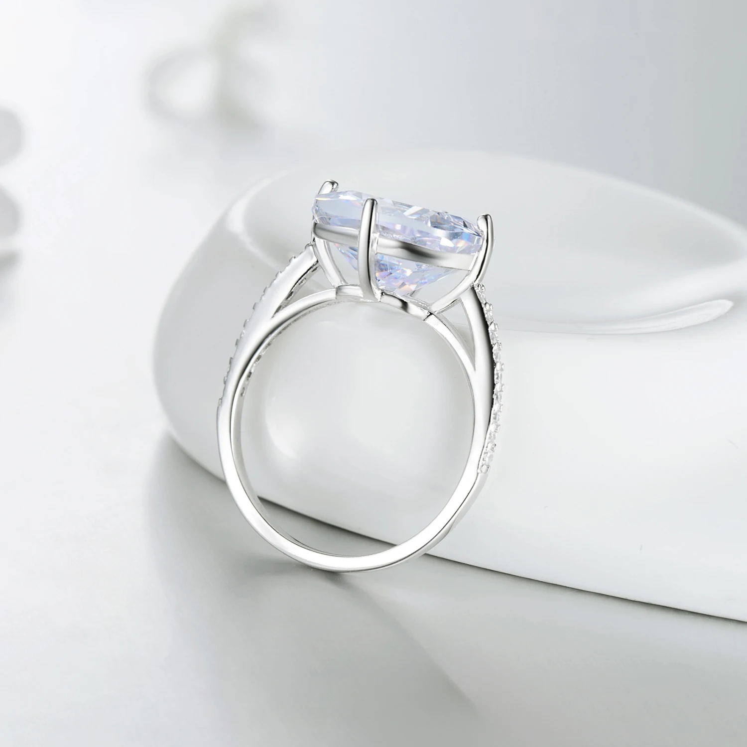 Modian 925 Sterling Silver Ring The pigeon Egg Cubic Zirconia Fashion Luxury Wedding Band Anniversary Jewelry For Women Gift