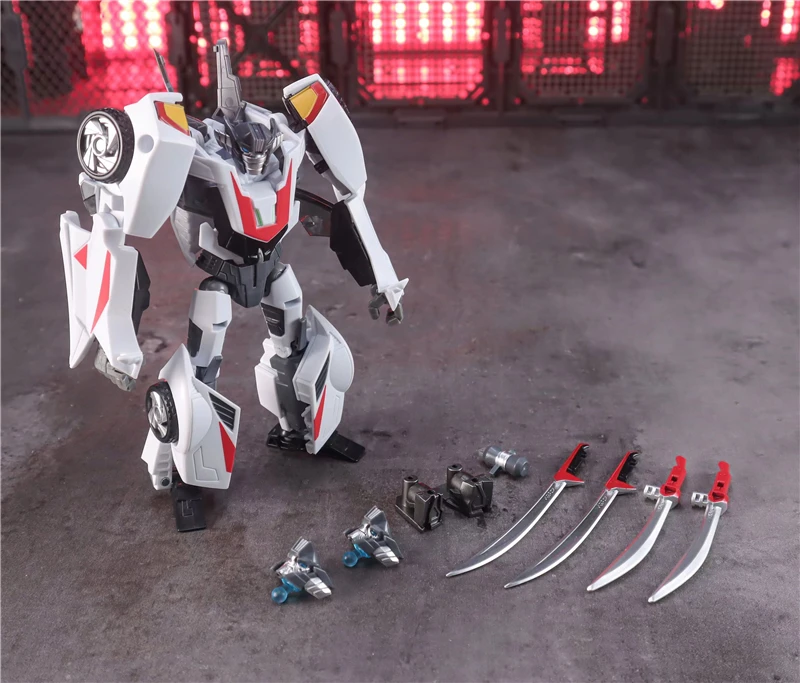 ในสต็อก Transformation Gear Factory (APC) TFP Wander Warrior Wheeljack Action Figure หุ่นยนต์รูปปั้นของเล่นของขวัญ