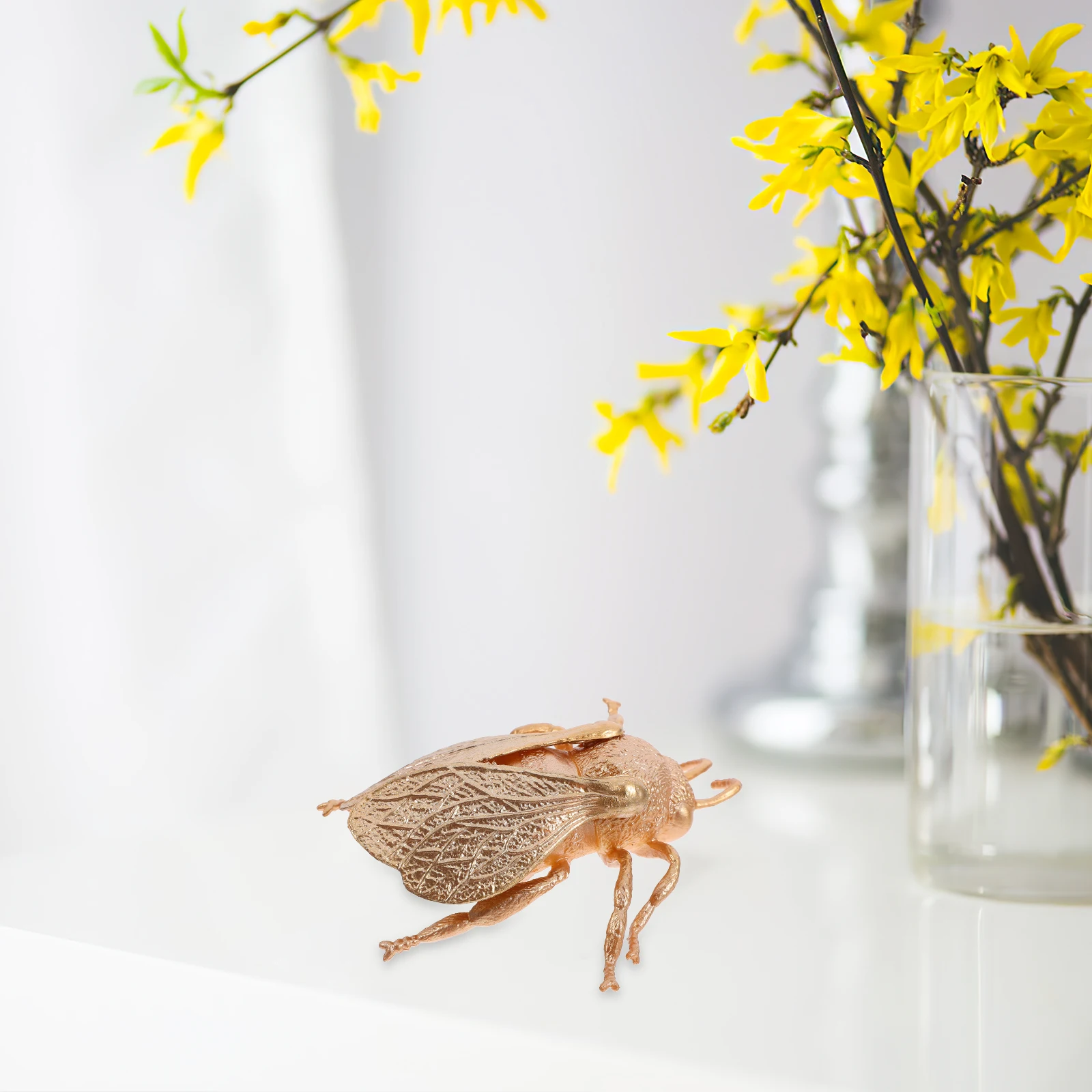 

Artificial Bee Figurines PVC Insect Decor for Tea Tray Desktop naments Fake Cicada Statue Small Animal Sculpture Decorative Pet