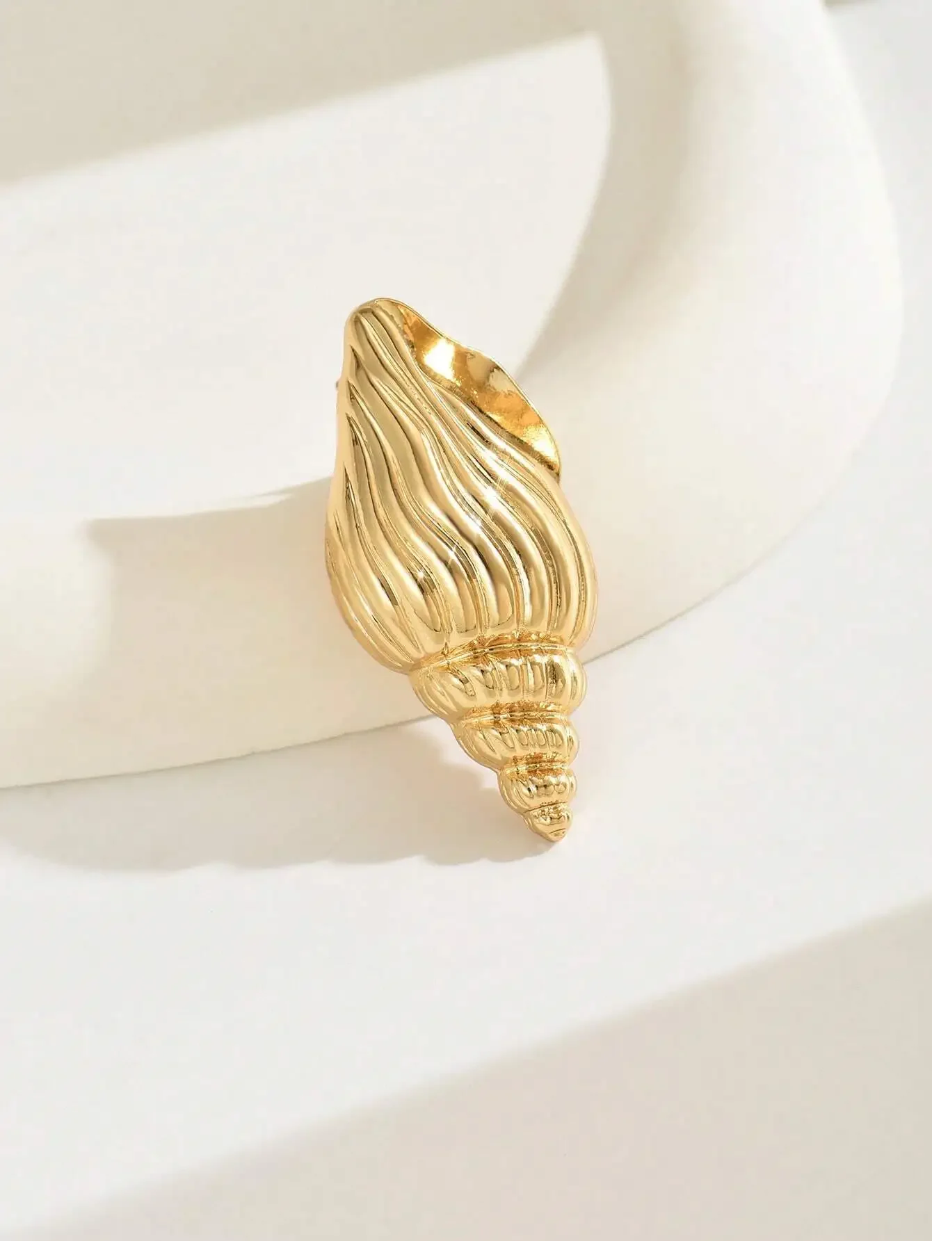 Presilha de Cabelo Feminina Dourada com Conchas, Estrelas-do-mar e Búzios - Acessório de Moda