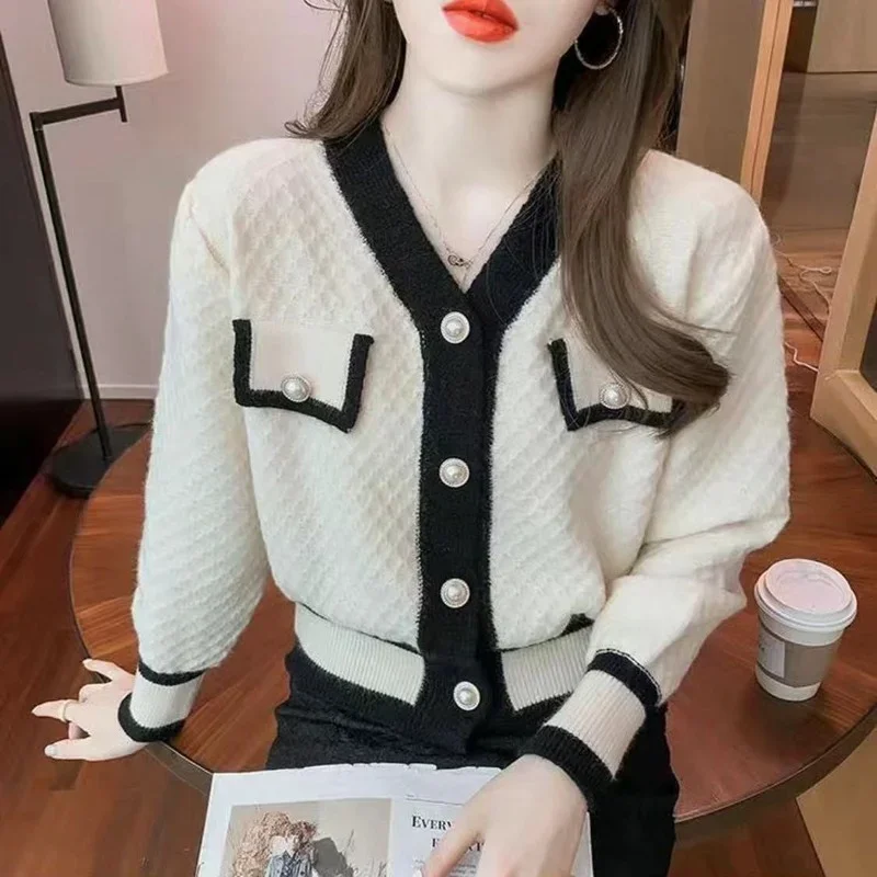 Autumn Knitted Top Women Cardigan Winter Color-blocking Long-sleeved V-neck Short 2024 New Coat Fashion All-match Top