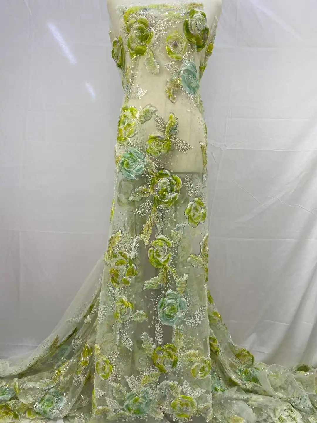 نسيج الدانتيل الأفريقي 2025 الترتر مطرز التطريز العريس النيجيري الزفاف عالية الجودة الفرنسية تول أقمشة الدانتيل لحفل الزفاف