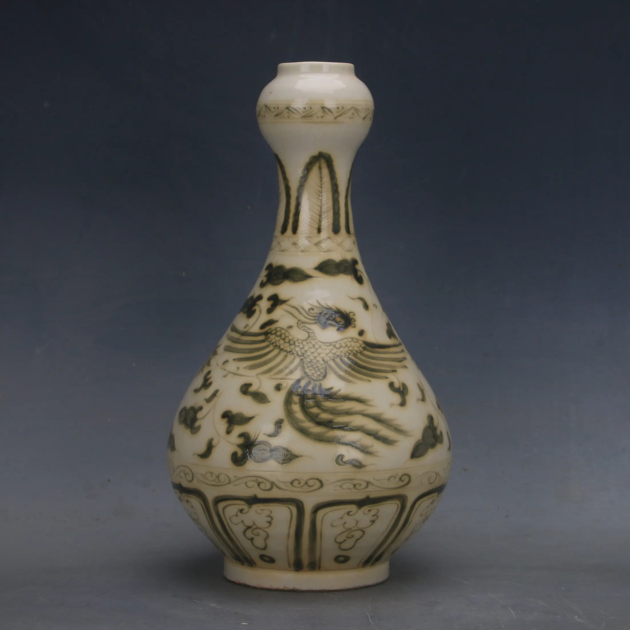Chinese Yuan Dynasty Style Blue White Hand Painted Phoenix Garlic Head Vase Home Decor Collection