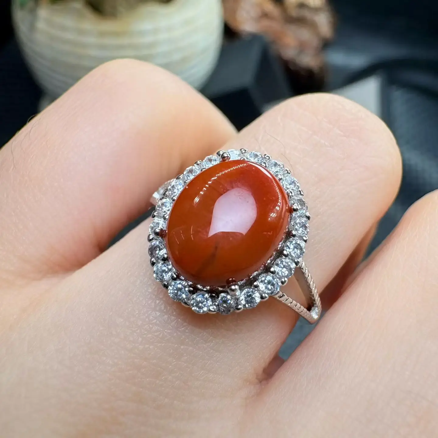 

1 Pc Fengbaowu Natural South Red Agate Oval Cabochon Ring 925 Sterling Silver Reiki Healing Stone Fashion Jewelry Gift For Women