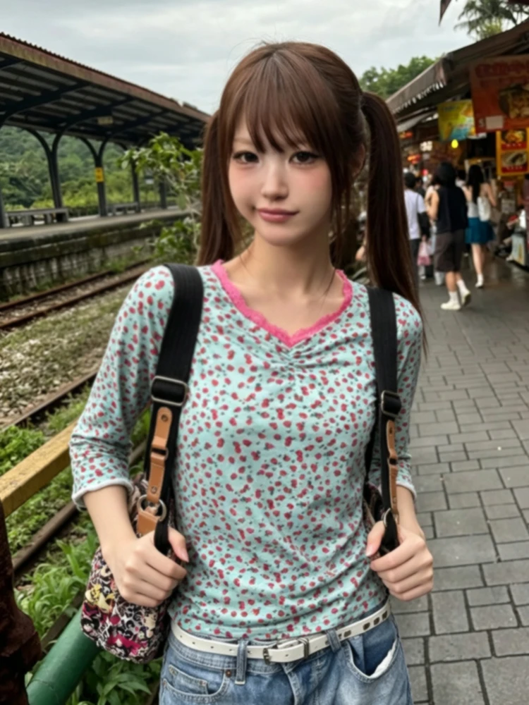Tonngirls Y2k Japanisches T-Shirt für Damen mit Erdbeer-Print, Mesh-Oberteil, Streetwear im koreanischen Stil, Patchwork-Spitze, Vintage-Grafik-Oberteil, T-Shirt – Detail 8