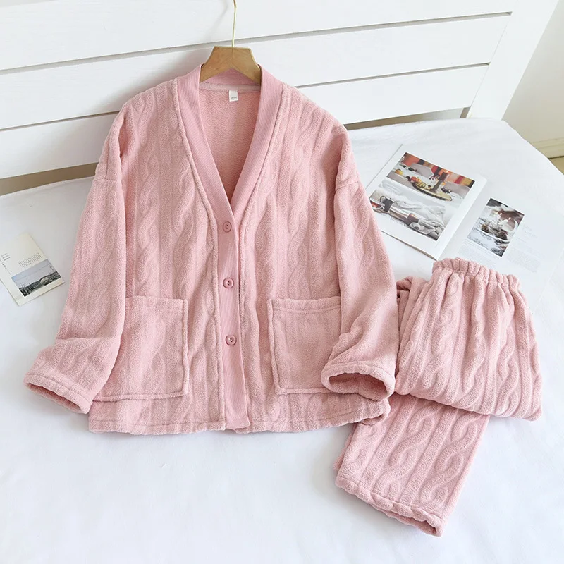 New autumn and winter couples pajamas, long-sleeved trousers, flannel thickening and velvet home service suits for men and women