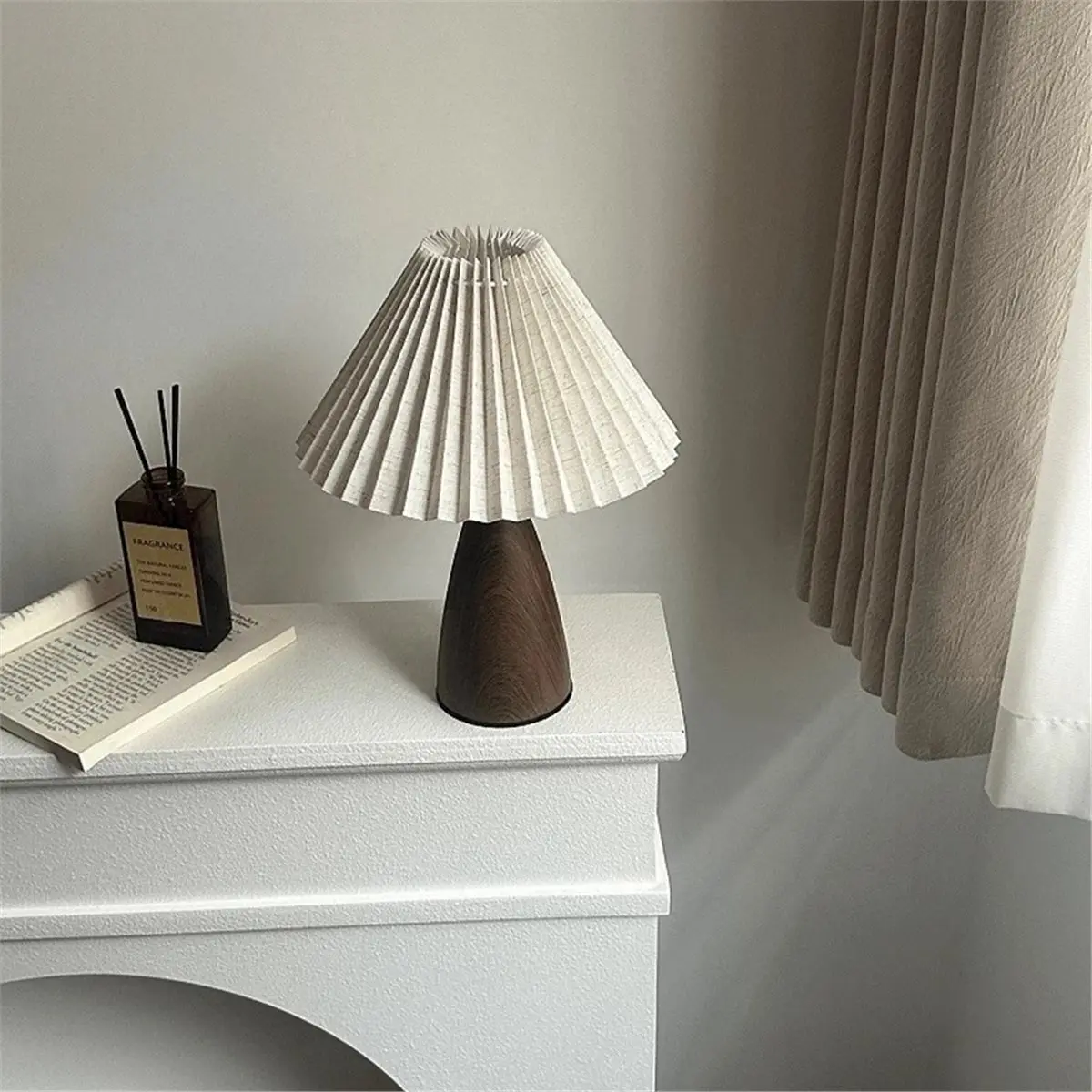 b17bbg-pleated-vintage-walnut-led-table-lamp-usb-powered-night-light-suitable-for-bedroom-bedside-living-room-home-decoration