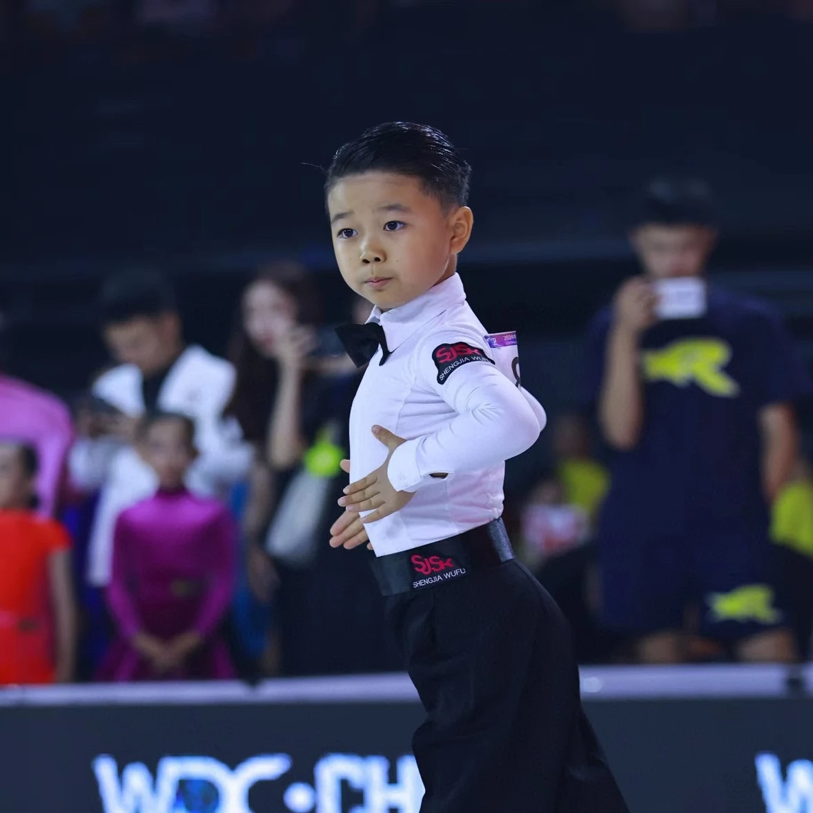 Novos meninos trajes de dança latina topos camisas de manga longa calças chacha rumba tango crianças dança latina desempenho wear dn20331