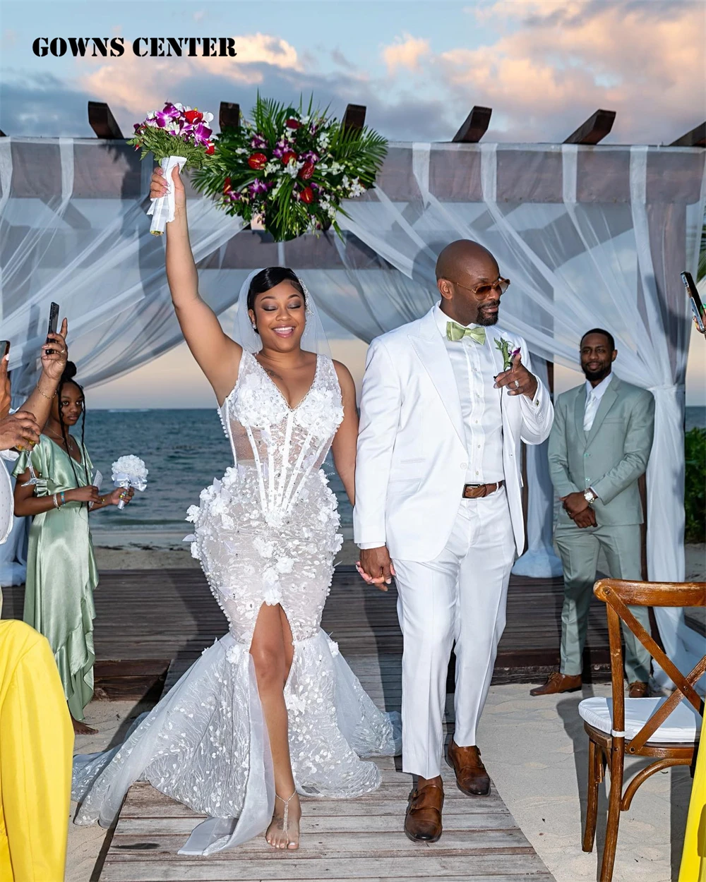 Vestidos de novia de sirena africana con flores 3D blancas para novia, corsé transparente, vestido de compromiso de playa, espagueti ancho africano, 2024