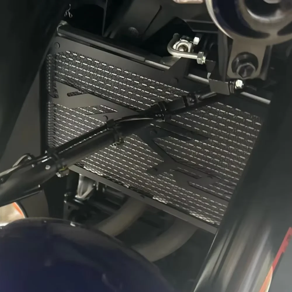 For Yamaha YZF R25 R3 2015-2016-2017-2018-2019-2020-2021-2022-2023-2024-2025 Radiator Grille Guard Cover Protection Accessories