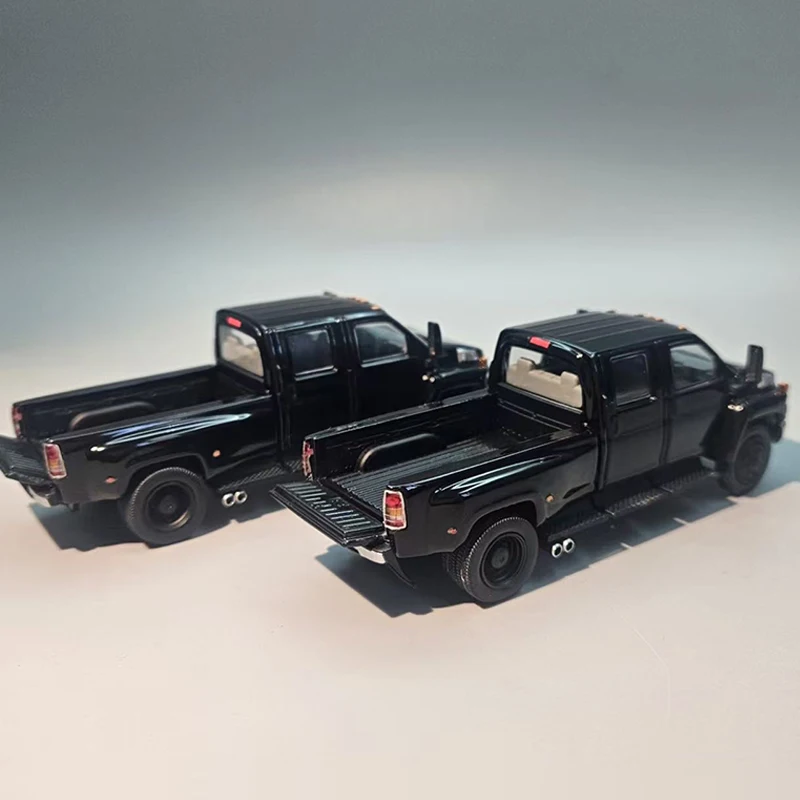 GOC 1:64 Scale Diecast Alloy GMC Topkick Pickup Truck Toys Cars Model Classics Adult Gifts Collection Souvenir Static Display