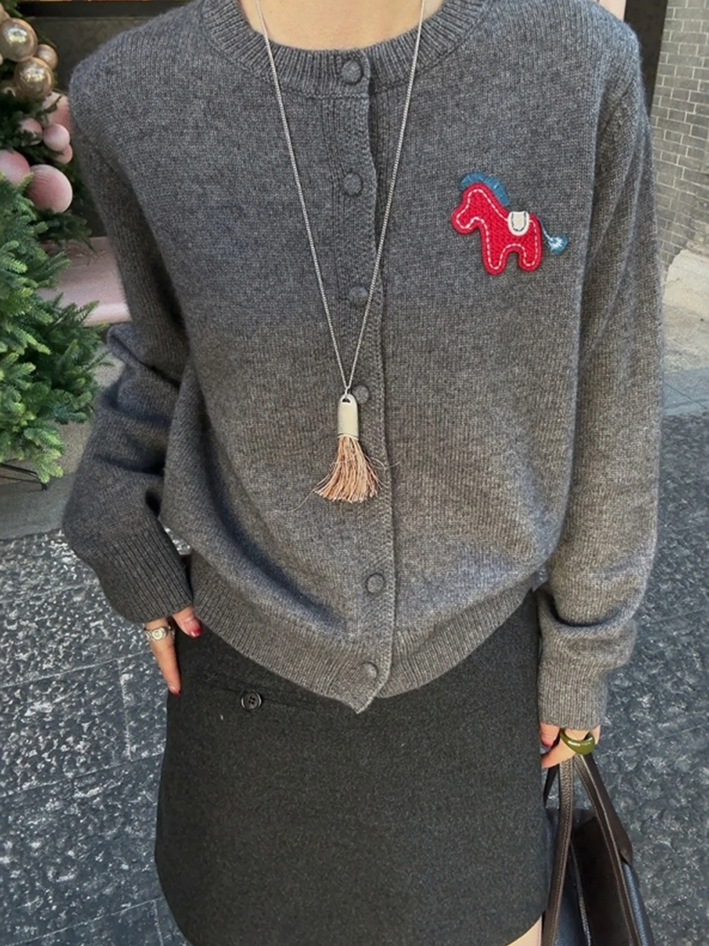 

Comfortable Long Sve Camere Sweater Single Button Design Casual Versatile Lazy Sle Winter Knitted irt Soft Ele C...