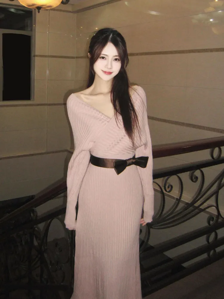 

Pure Desire Spicy Girl V-Ne Knitted Dr Women's Autumn Winter High-End Feeling Elegance Base Fi Tail Wrap Long Skirt