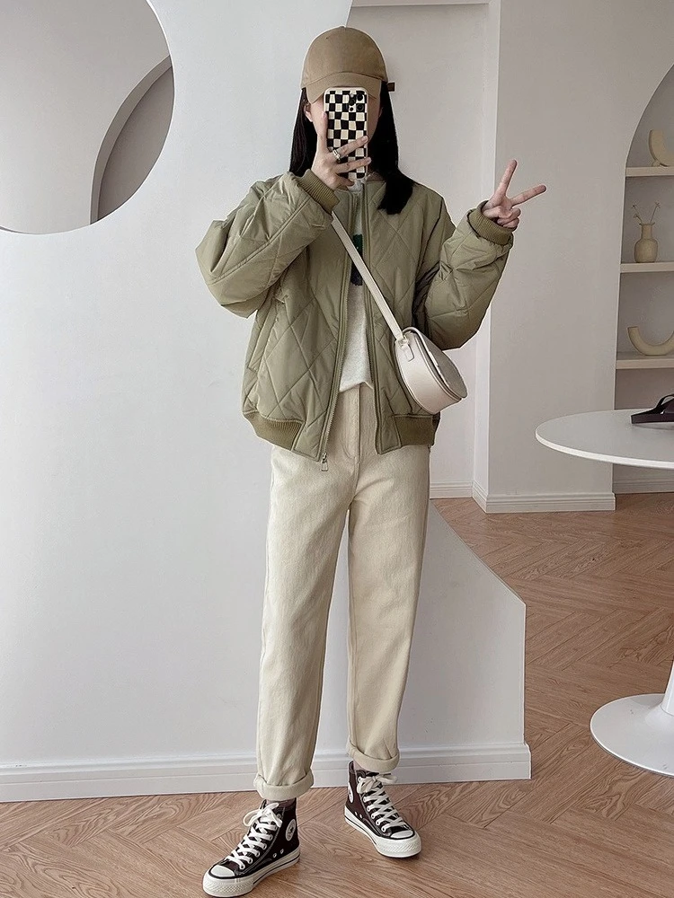 

Winter New Arrival Women's Casual Stand Collar Puffer With Thickened Filling Pattern Loose Fit Short Cotton Coat