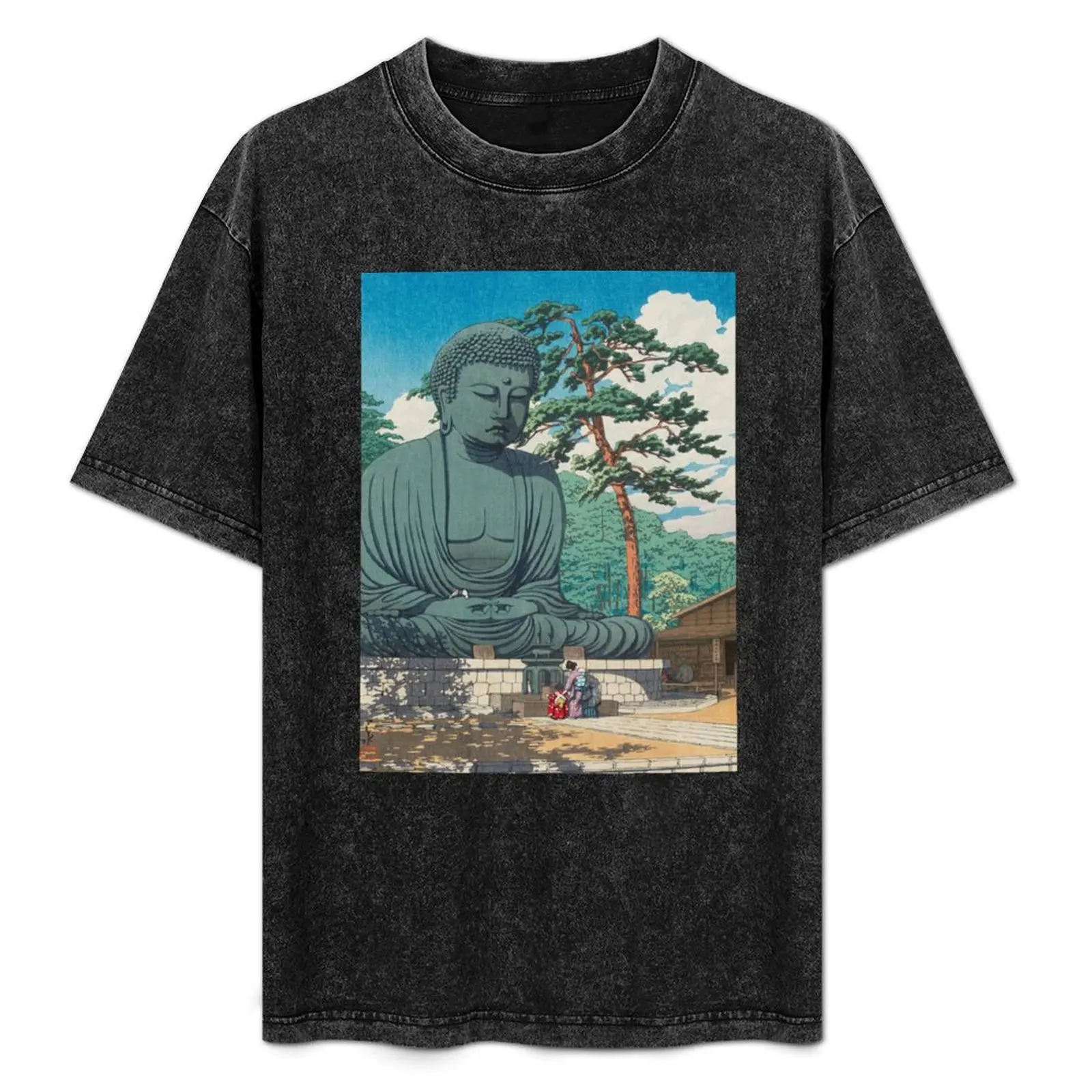 

The Great Buddha at Kamakura by Kawase Hasui, restored vintage Japanese art T-Shirt Basic Crew Neck Short Sleeve Top