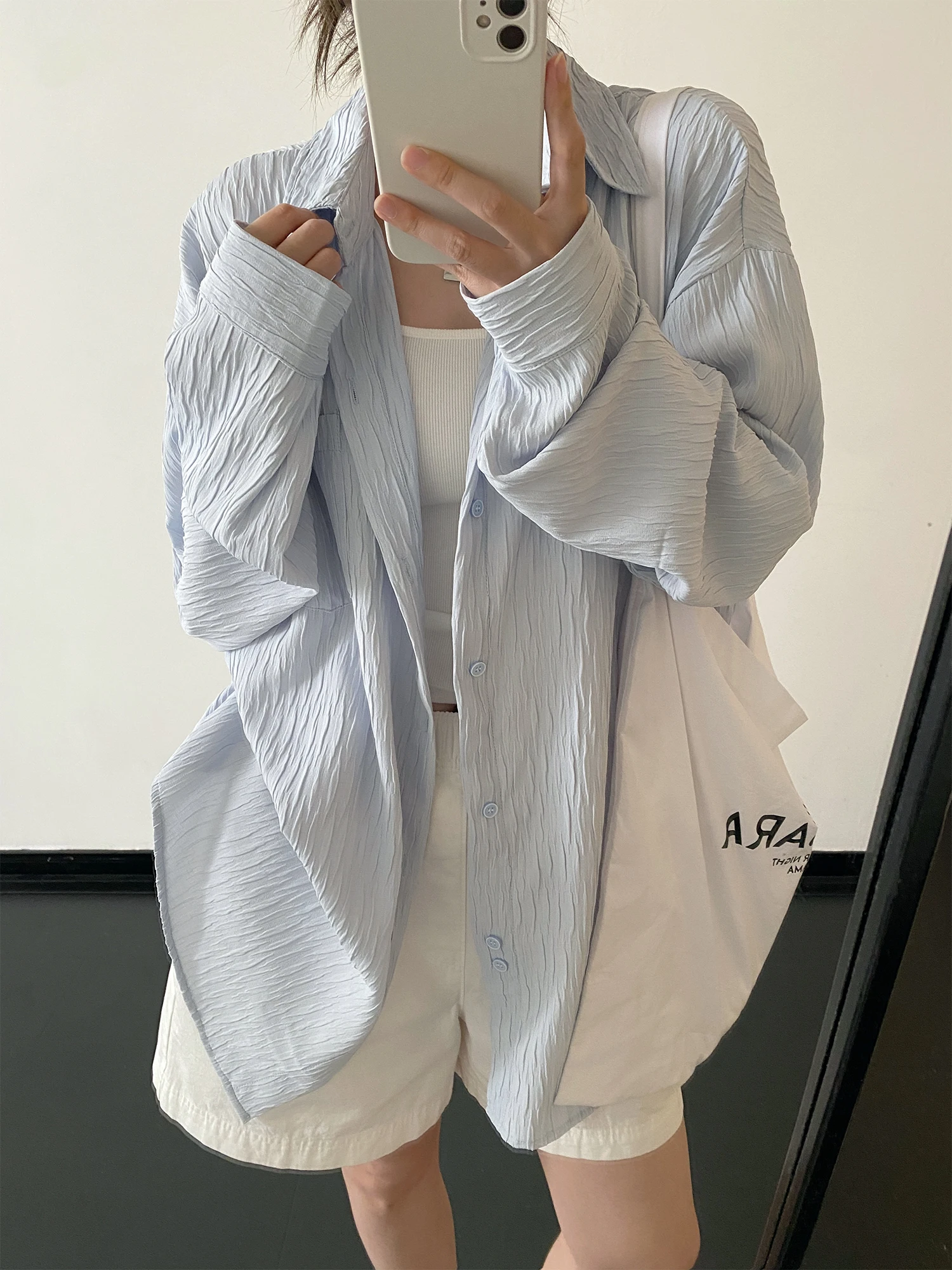 

SunYeo Spring Summer Long Sve Loose Fit irt Physical Sunscreen Island Vaion Sle Salted Oolong Tea Texture Lazy irt