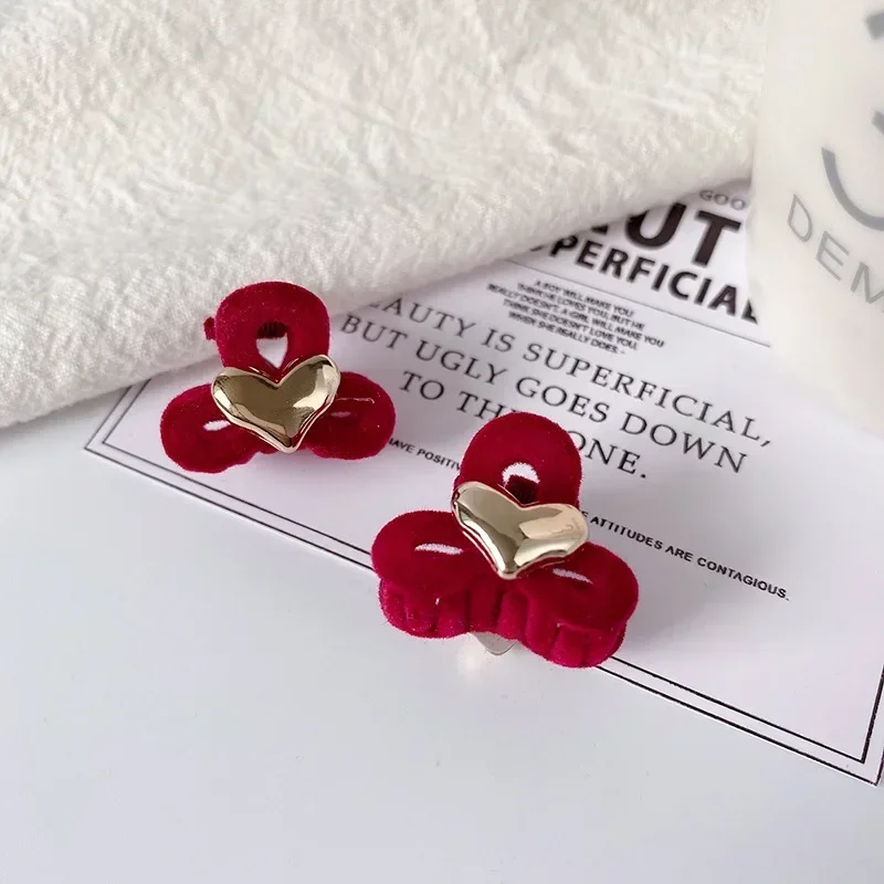 2pc Cute Velvet Heart Mini Hair Claw Clips for Women Girls Childs Hairpin Headband for Gift Hair Accessories Headwear Ornament