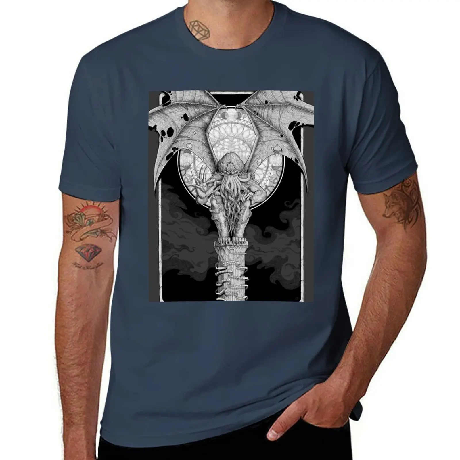 

Cthulhu T-Shirt Worker Basic Short Sleeve Tee