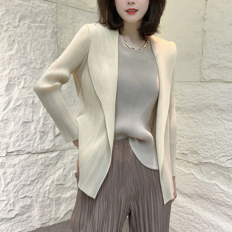 Summer Female Fashion Long Sleeved Cardigan Shirts Women Solid Color Pleated T-shirt Retro Lady Thin Patchwork Short Blouse Coat