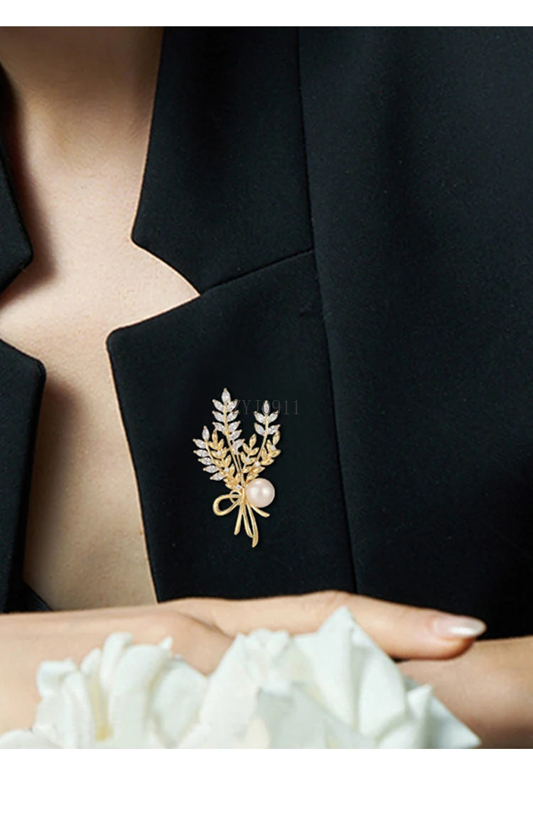 Bros Mutiara Air Tawar Korsase Zirkon Telinga Beras Panen Klasik Aksesori Mantel Ceruk Serbaguna Retro Fashion Mewah Ringan