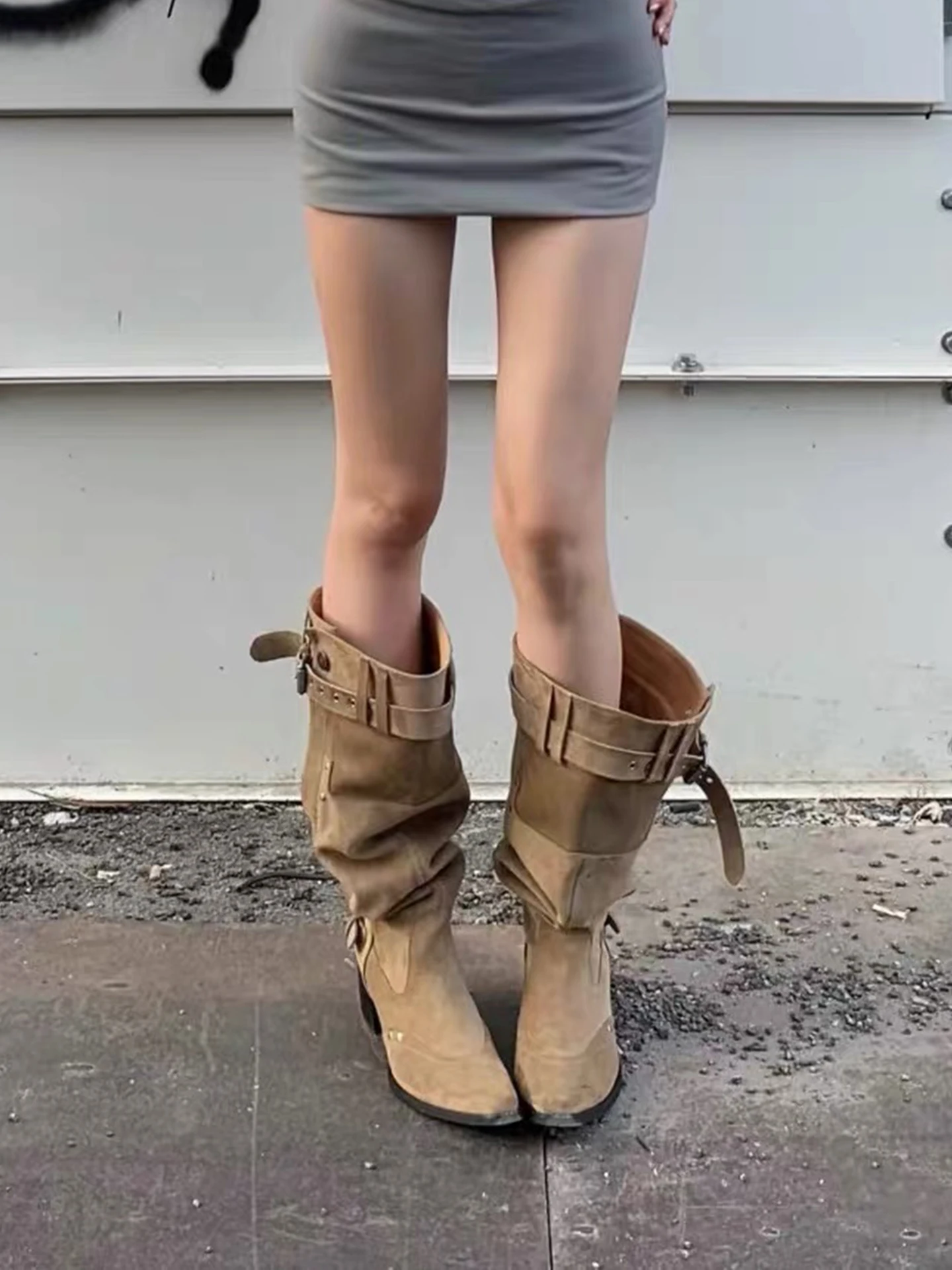 

Длинные сапоги до колена, женские новые брюки-трубы, новинка 2025, высокие сапоги-трубы, рыцарские сапоги с острым носком, модные корейские сапоги