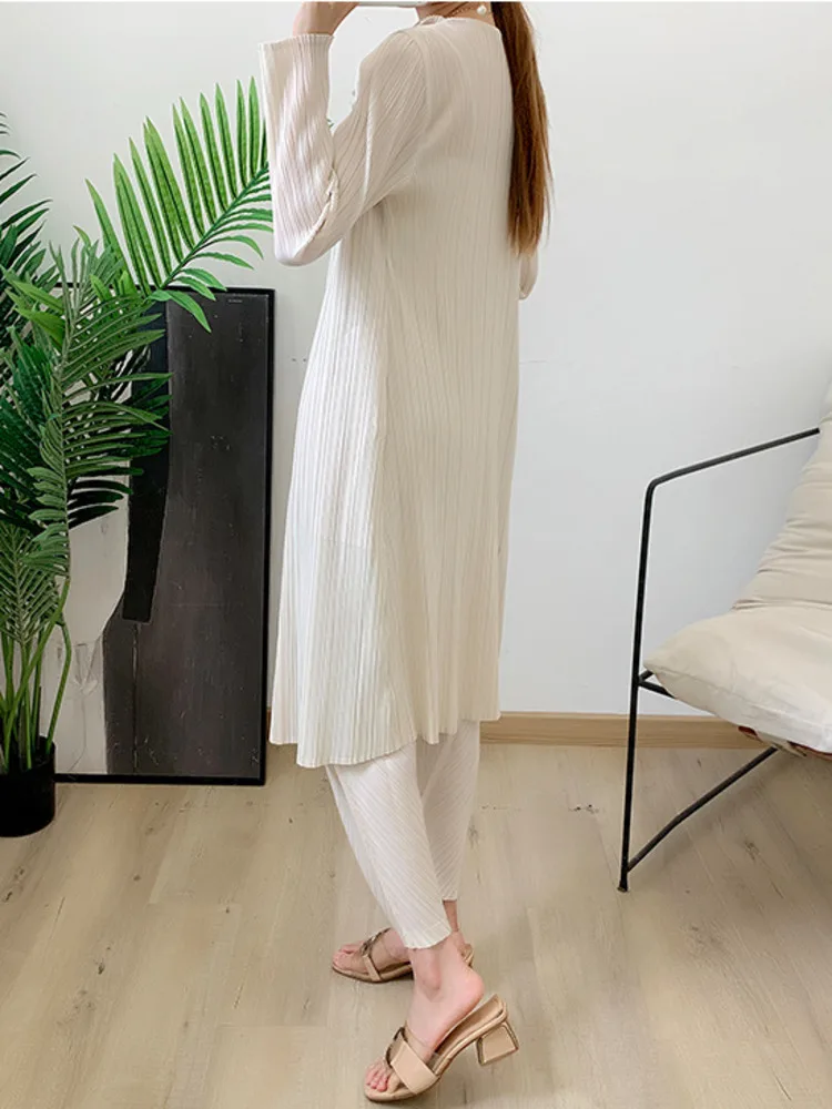 Miyake Double Layer Color Block Pleated Trench Coat Women Long Sleeve Lapel Medium Long Cardigan Elegant Windbreaker Lady