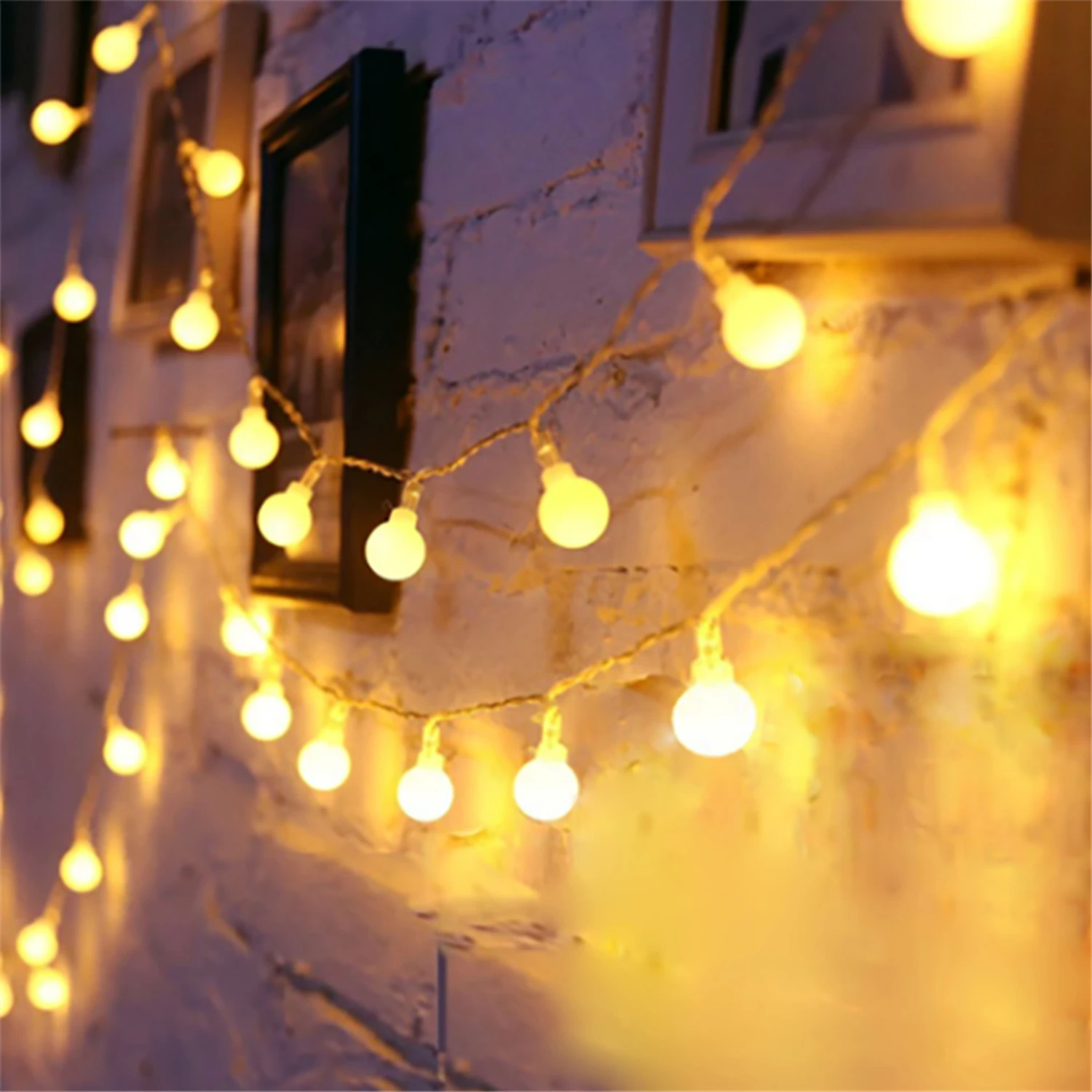 Beautiful Battery Operated Globe String Lights - 10M Fairy Lights for Garden, Christmas, Bedroom, Wedding, Camping Tent Decor