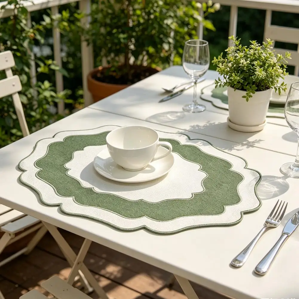 Scalloped Linen Placemat Dining Table Mat Machine Washable Wrinkle Free Dining Placemat for Home Farmhouse Kitchen Restaurant